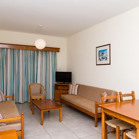 Kefalos Damon Hotel Apartments Paphos Esterno foto