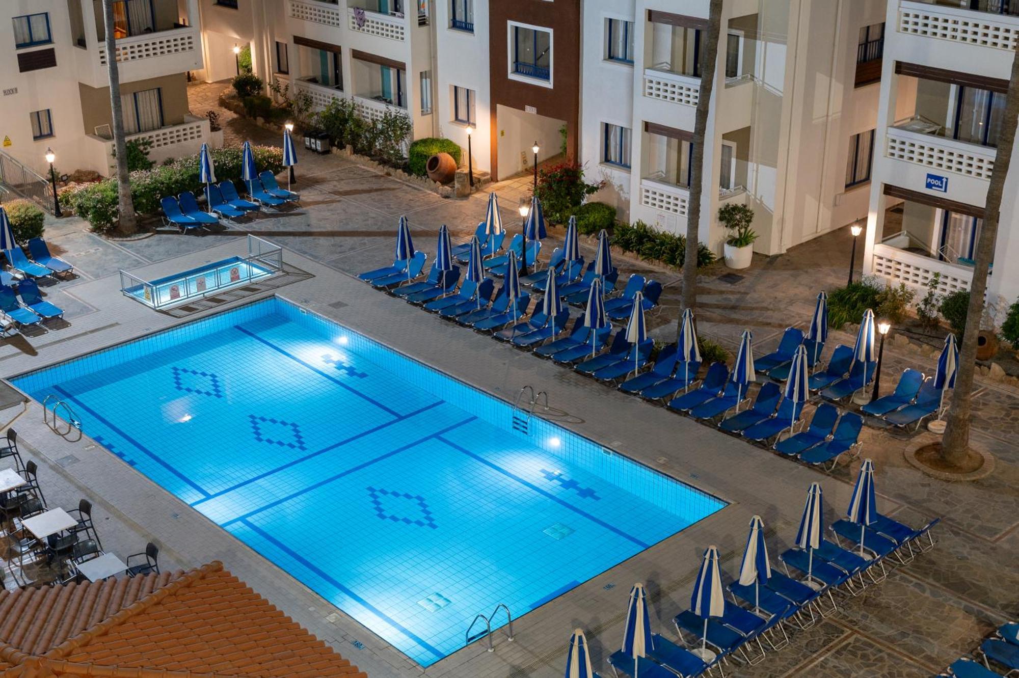 Kefalos Damon Hotel Apartments Paphos Esterno foto